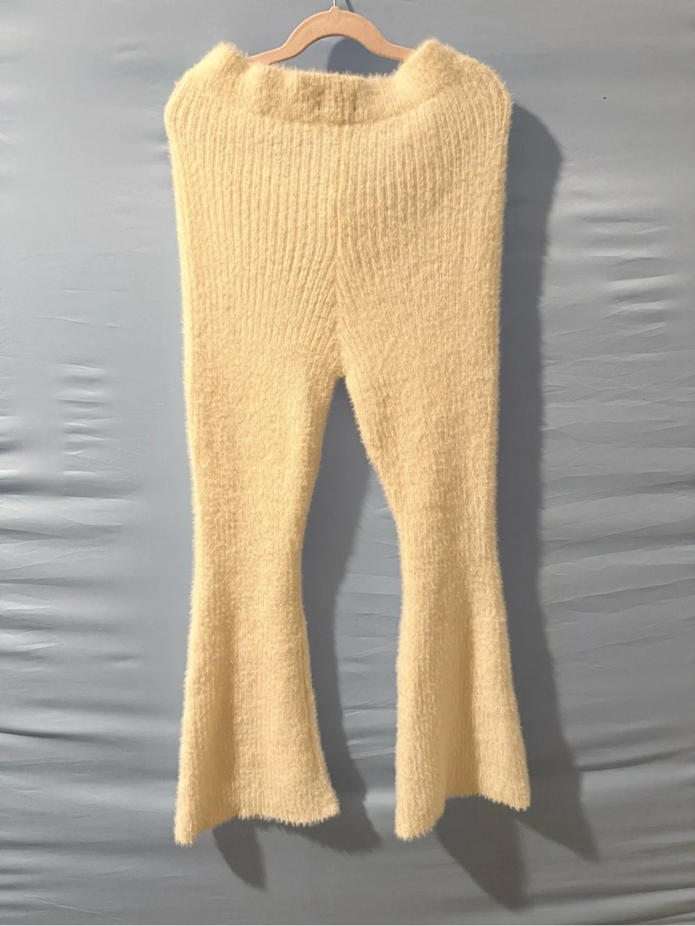 Art Class Girls Fuzzy Knit Flare Pants Size L 10/12 Cream Ivory NWT Soft Cozy